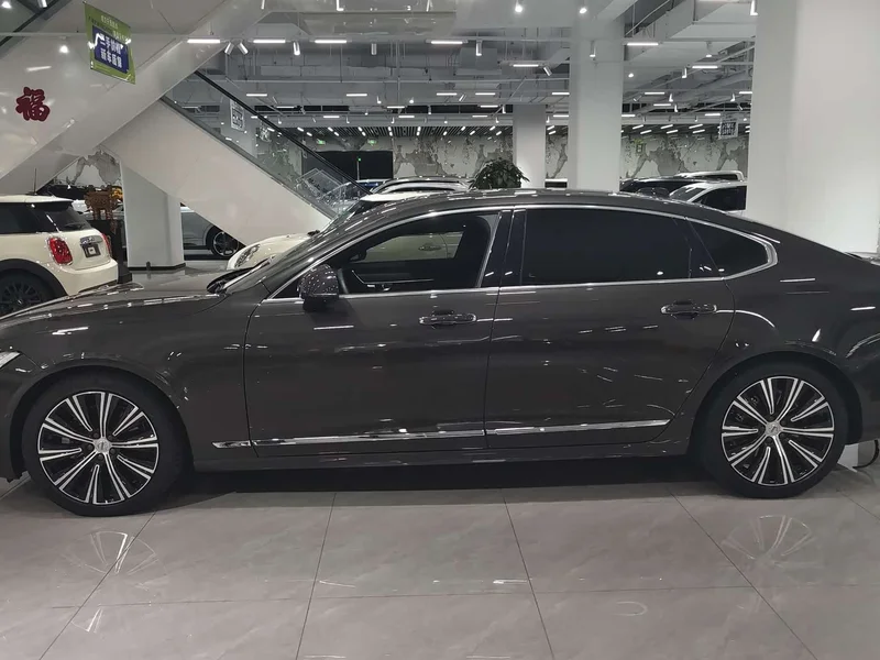 Volvo S90 — фото 2