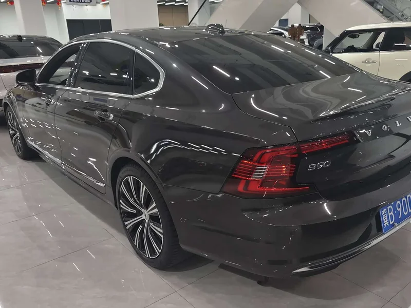 Volvo S90 — фото 3