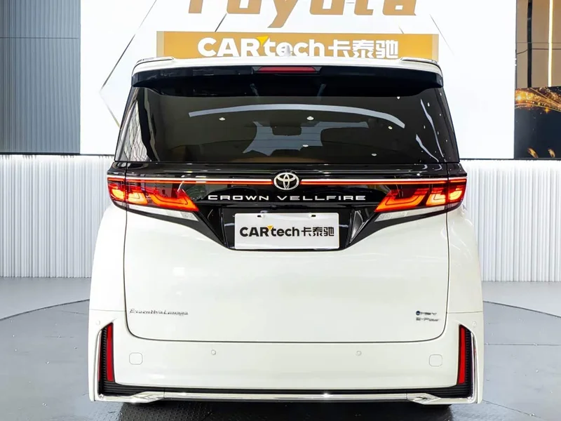 Toyota Vellfire — фото 5