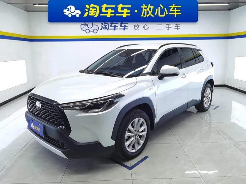 Toyota Corolla Cross — фото 1