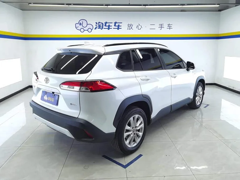 Toyota Corolla Cross — фото 3