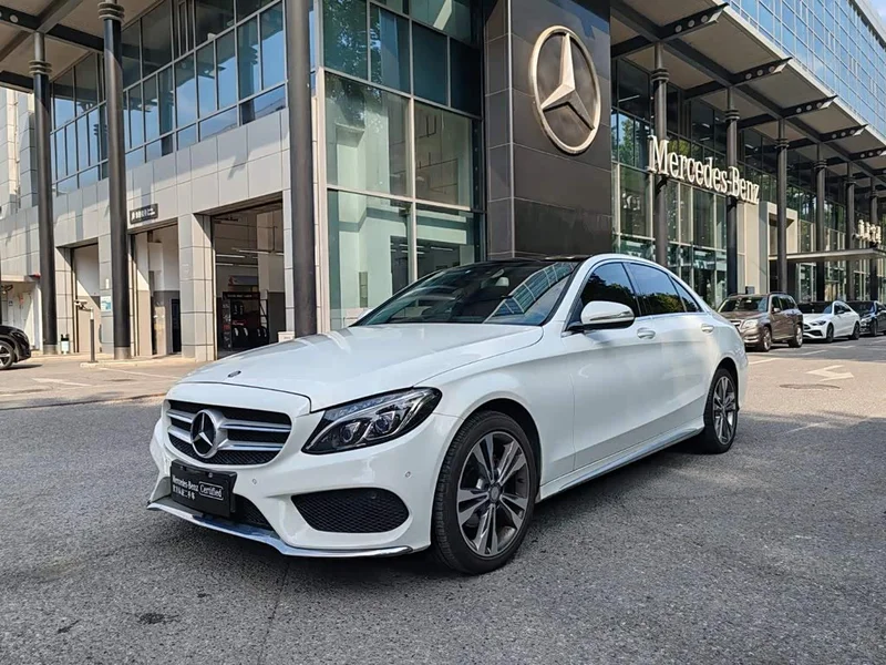 Mercedes-Benz C-Class — фото 1