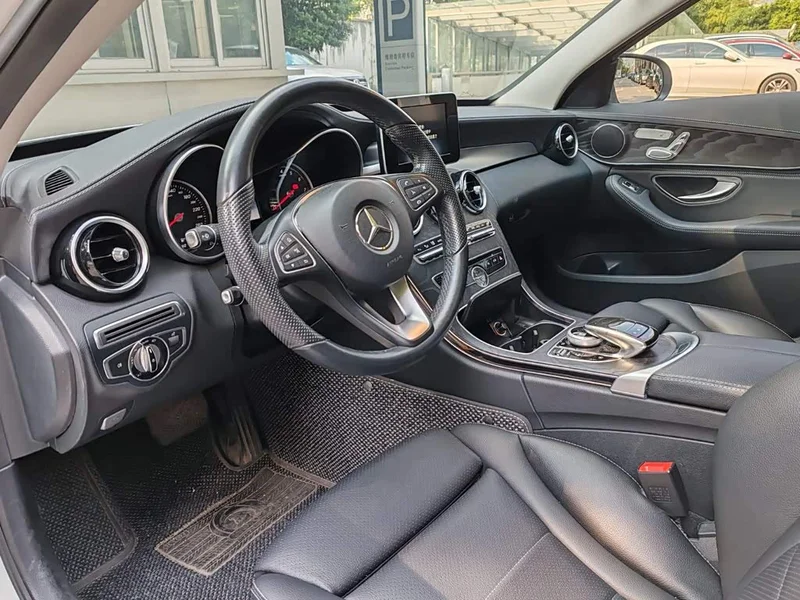 Mercedes-Benz C-Class — фото 11
