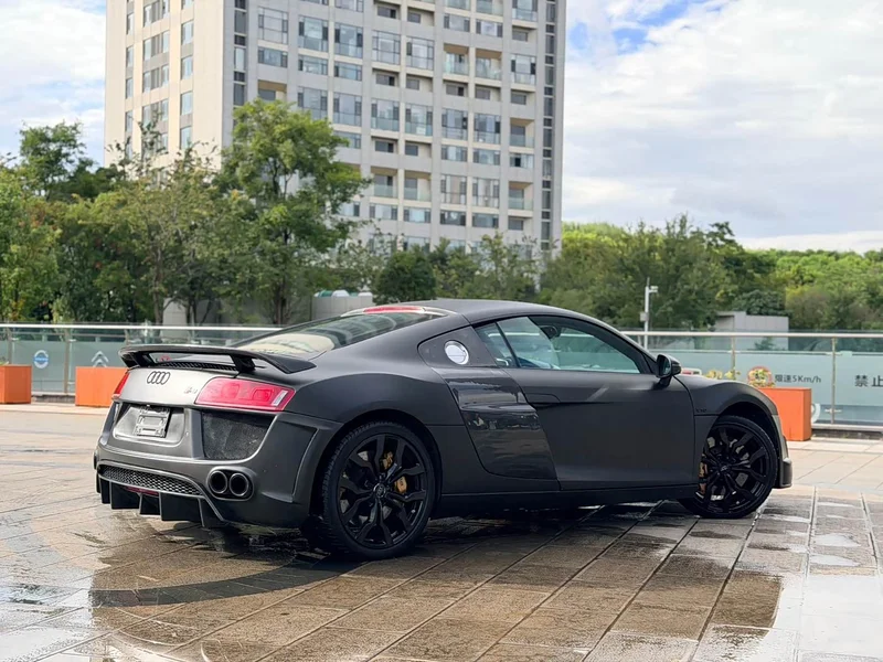 Audi R8 — фото 6