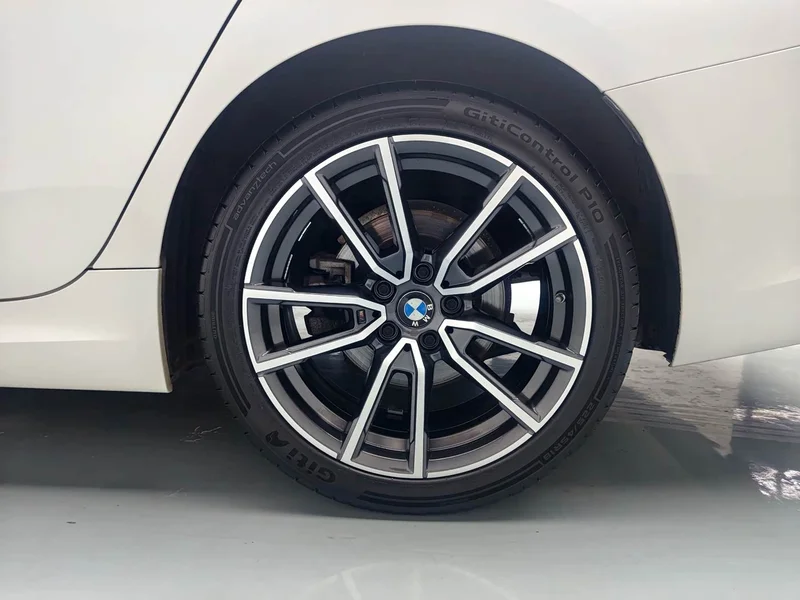 BMW 3-Series — фото 11