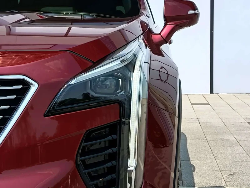 Cadillac XT4 — фото 19