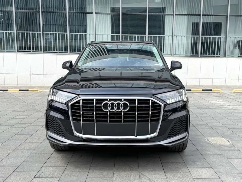 Audi Q7 — фото 2