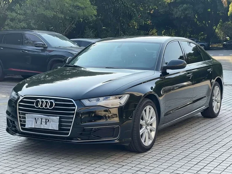 Audi A6L — фото 1