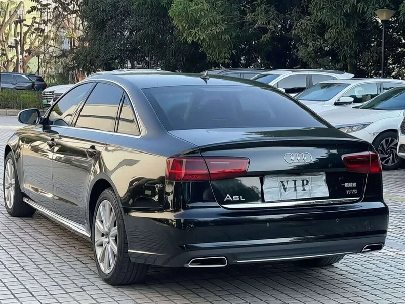 Audi A6L — фото 2