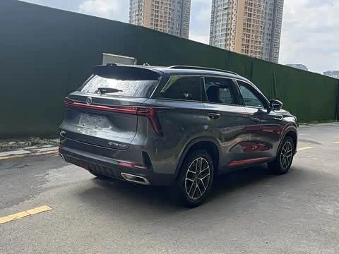 Changan CS75PLUS — фото 6