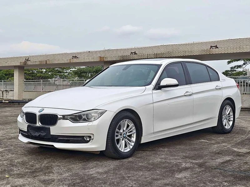 BMW 3-Series — фото 1