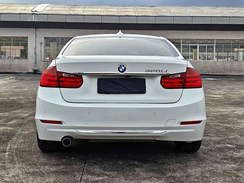 BMW 3-Series — фото 13