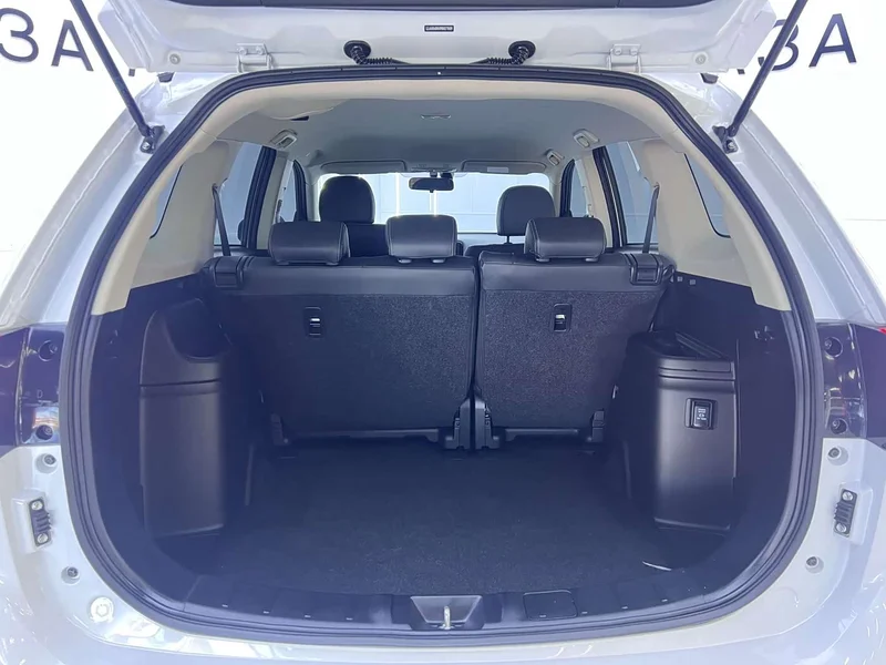 Mitsubishi Outlander — фото 16