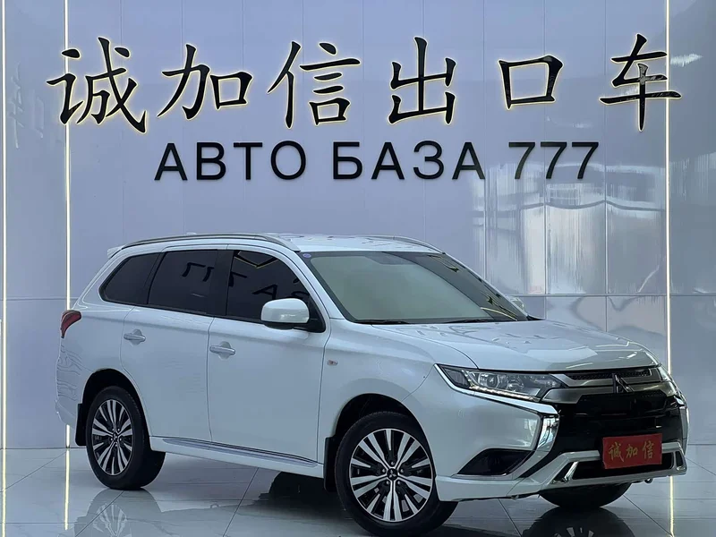 Mitsubishi Outlander — фото 3