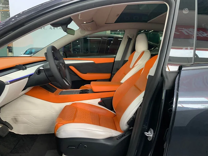 Tesla Model Y — фото 16