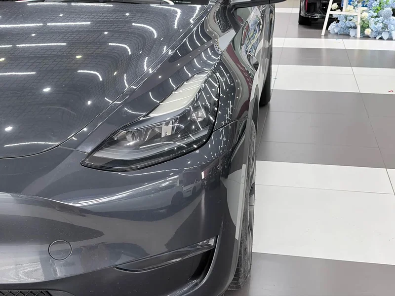 Tesla Model Y — фото 7