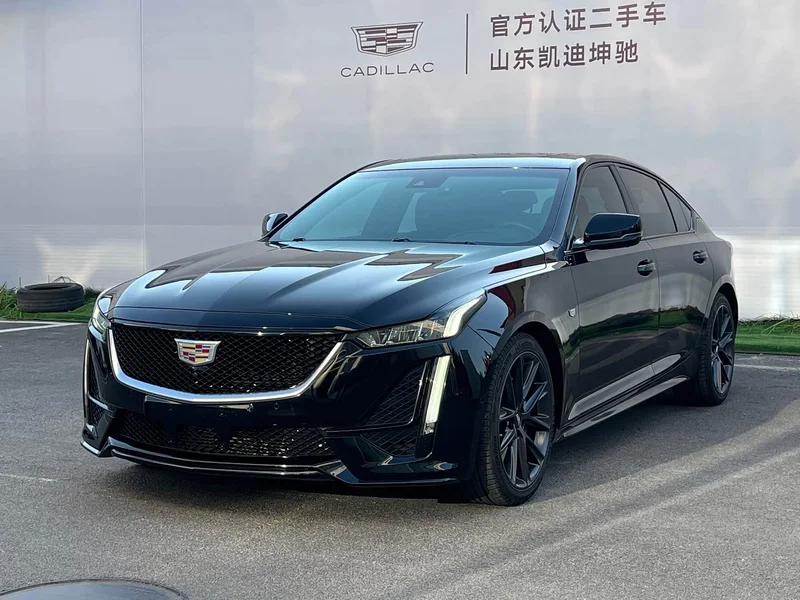 Cadillac CT5 — фото 1