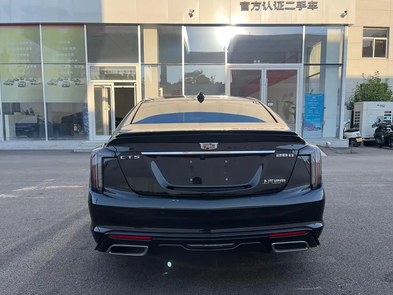 Cadillac CT5 — фото 14