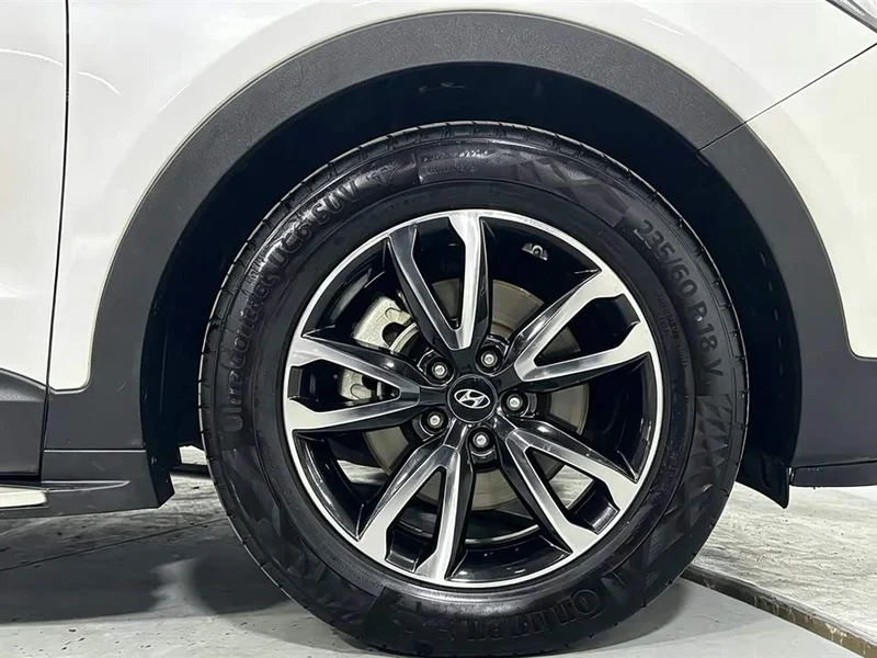 Hyundai Santa Fe — фото 15