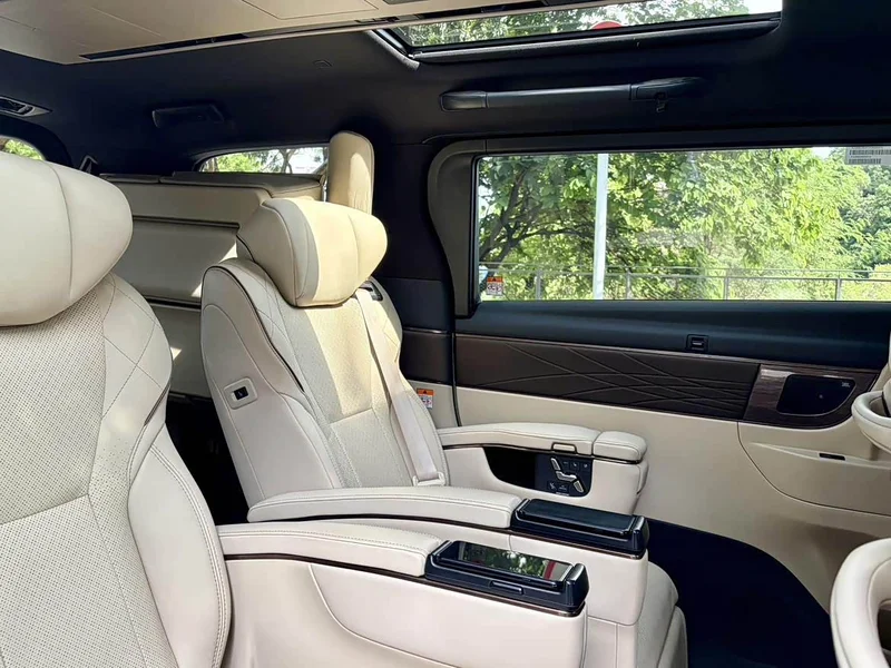 Toyota Alphard — фото 21