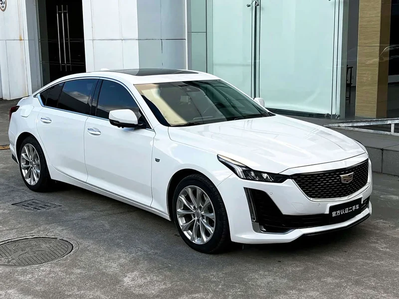 Cadillac CT5 — фото 3