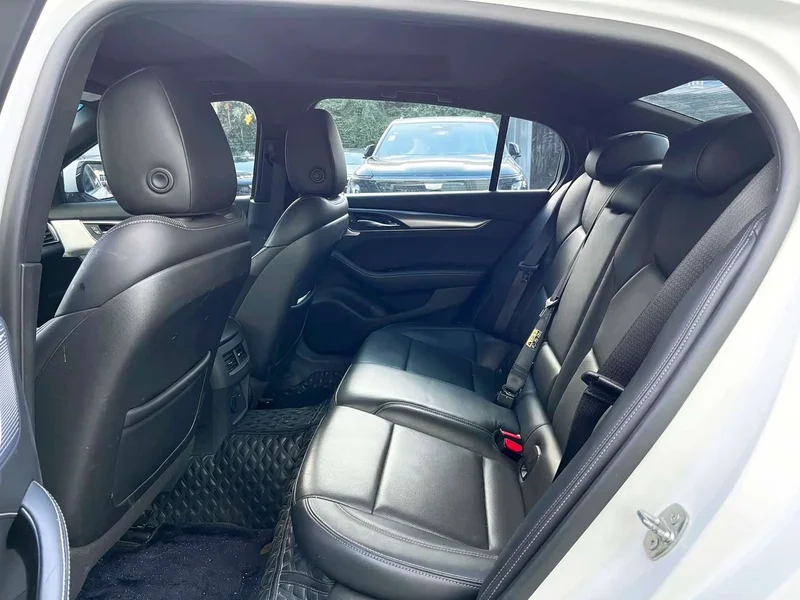 Cadillac CT5 — фото 9