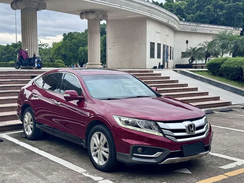 Honda Crosstour — фото 3