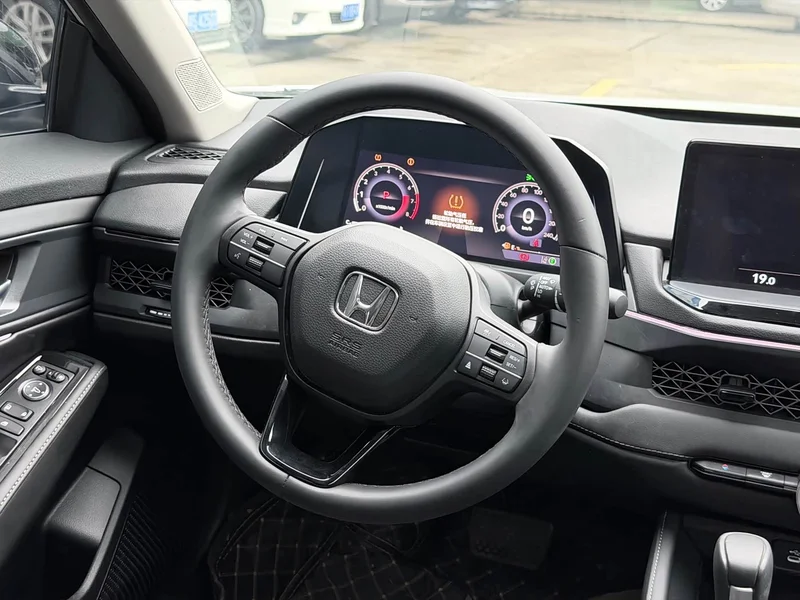 Honda Accord — фото 5