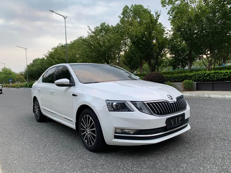 Volkswagen Octavia — фото 3