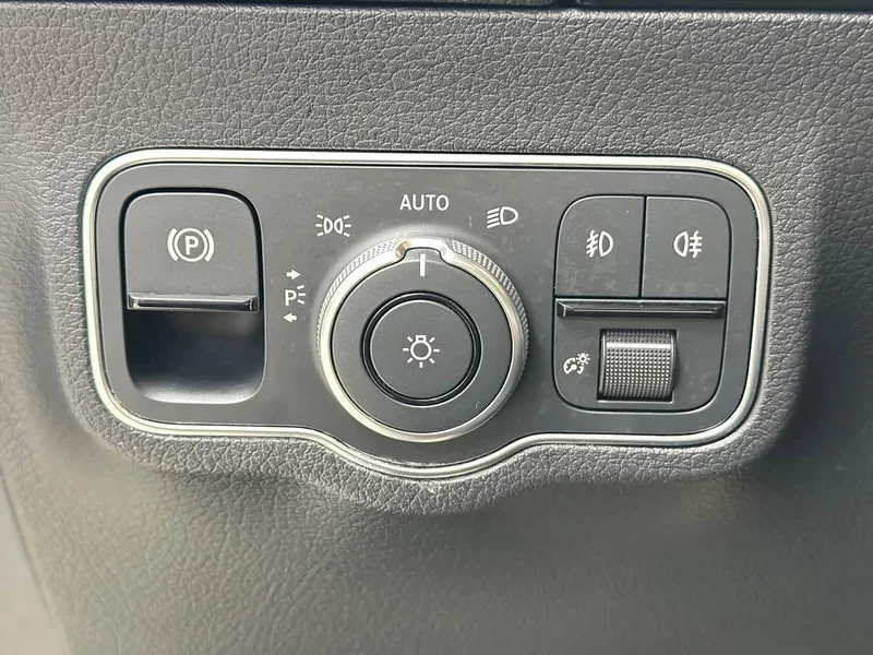 Mercedes-Benz GLA — фото 19