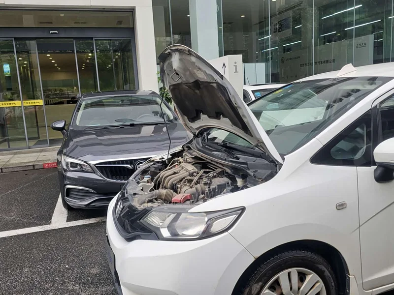 Honda Fit — фото 11