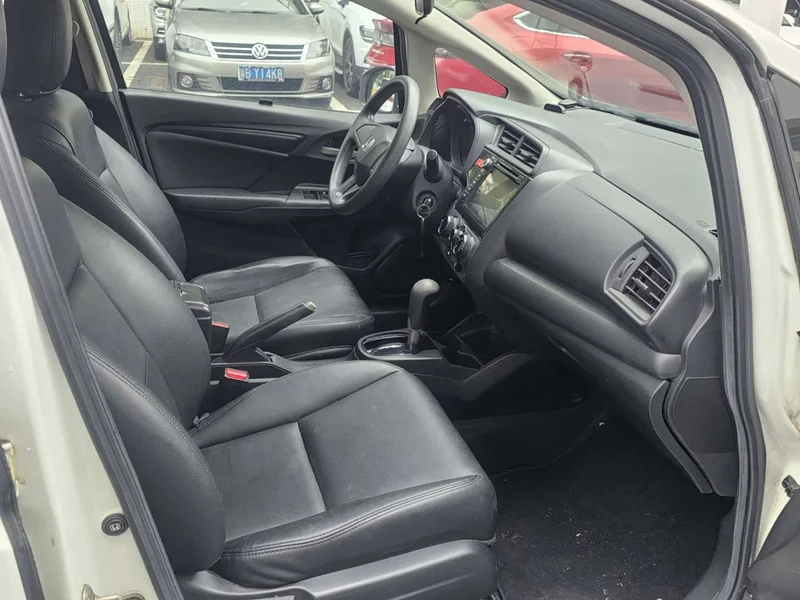 Honda Fit — фото 19