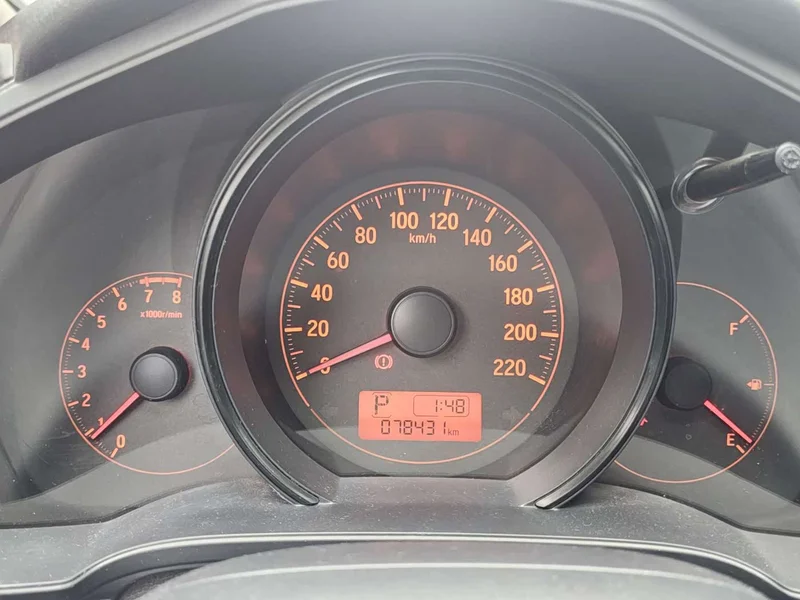 Honda Fit — фото 6