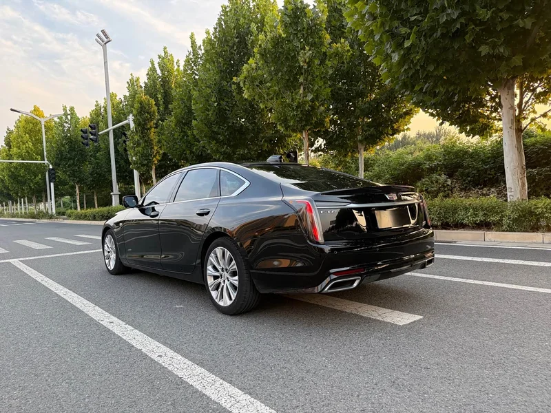 Cadillac CT6 — фото 9