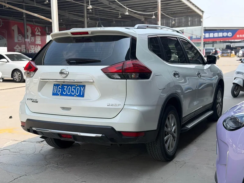 Nissan X-Trail — фото 13