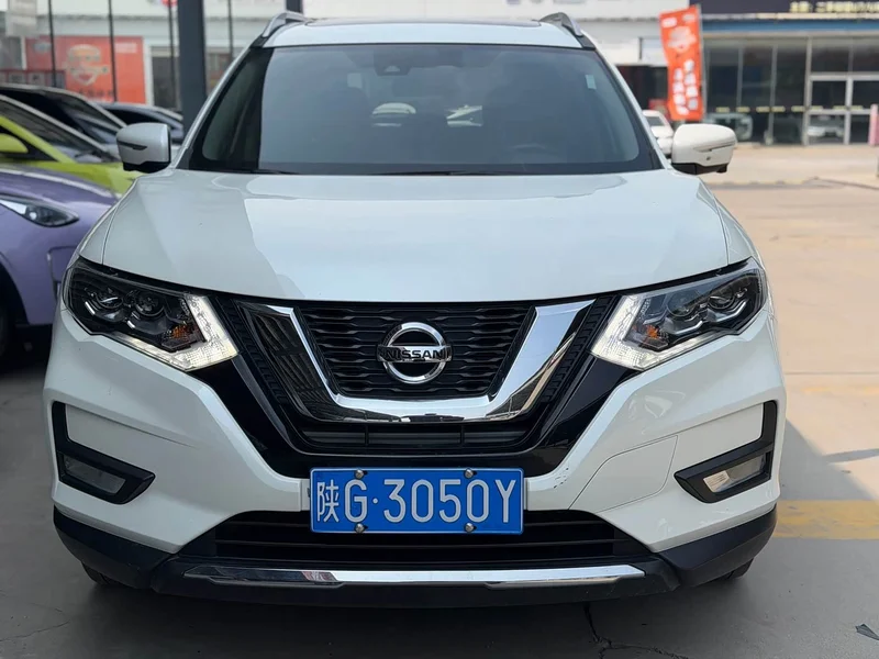 Nissan X-Trail — фото 2