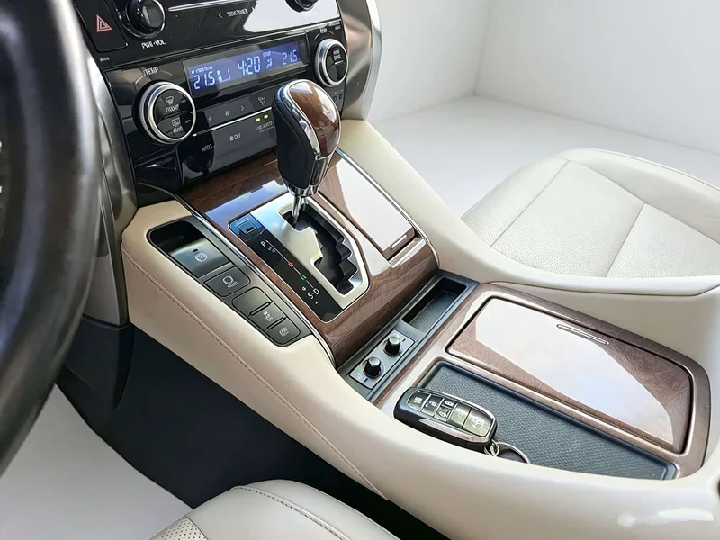 Toyota Alphard — фото 15