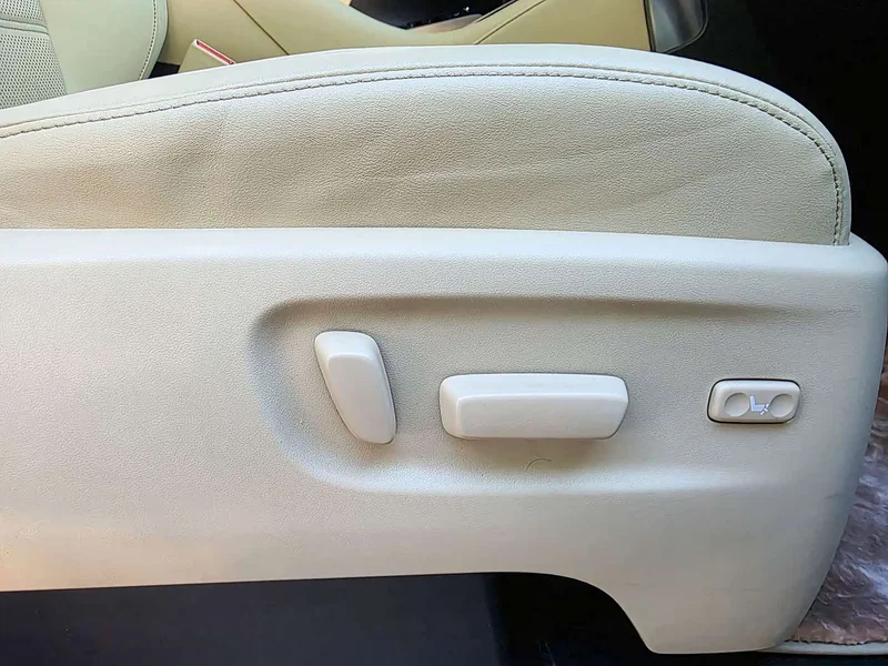 Toyota Alphard — фото 33