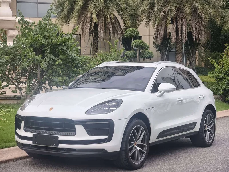 Porsche Macan — фото 1