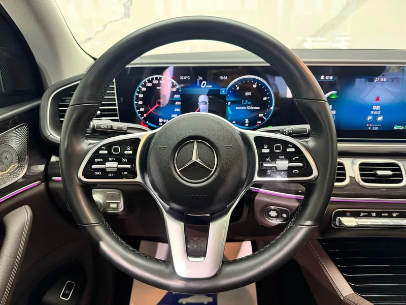 Mercedes-Benz GLE — фото 10