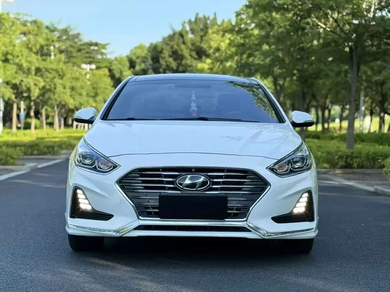 Hyundai Sonata — фото 2
