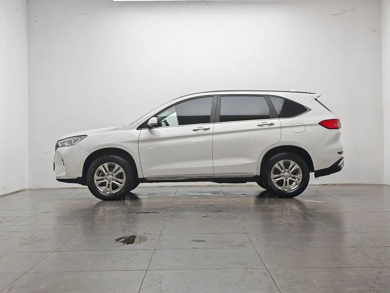 Haval M6 — фото 10