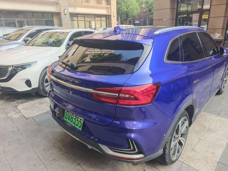 Roewe MARVEL X — фото 11