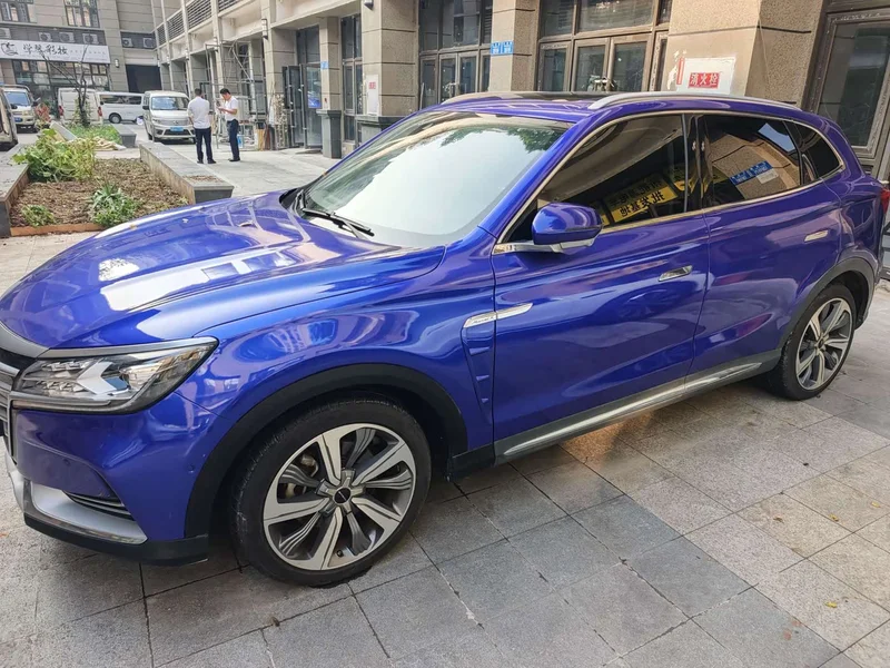 Roewe MARVEL X — фото 8