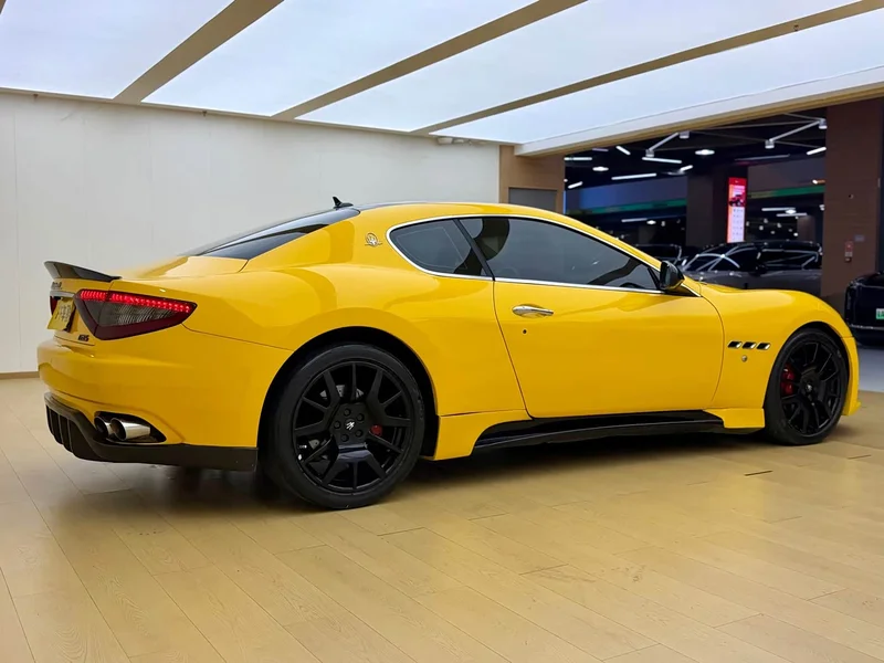 Maserati GranTurismo — фото 5