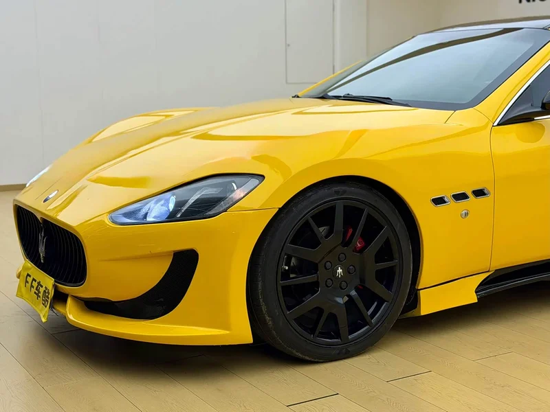 Maserati GranTurismo — фото 8