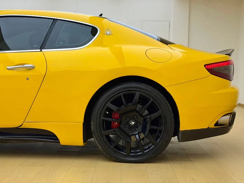 Maserati GranTurismo — фото 10