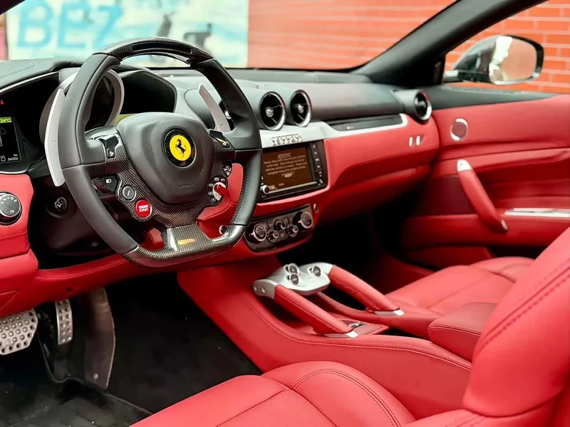Ferrari FF — фото 8