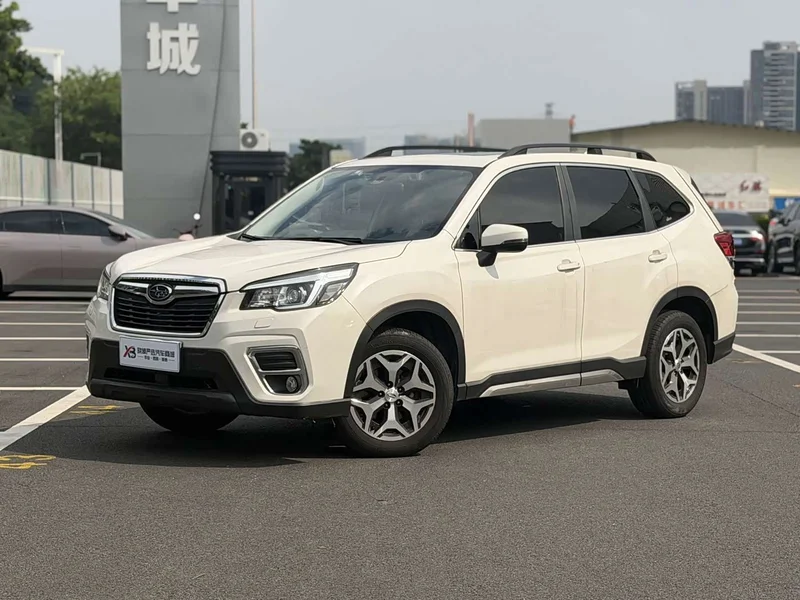 Subaru Forester — фото 1