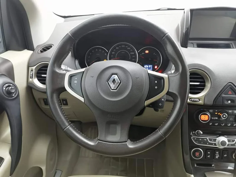 Renault Koleos (Imported) — фото 11